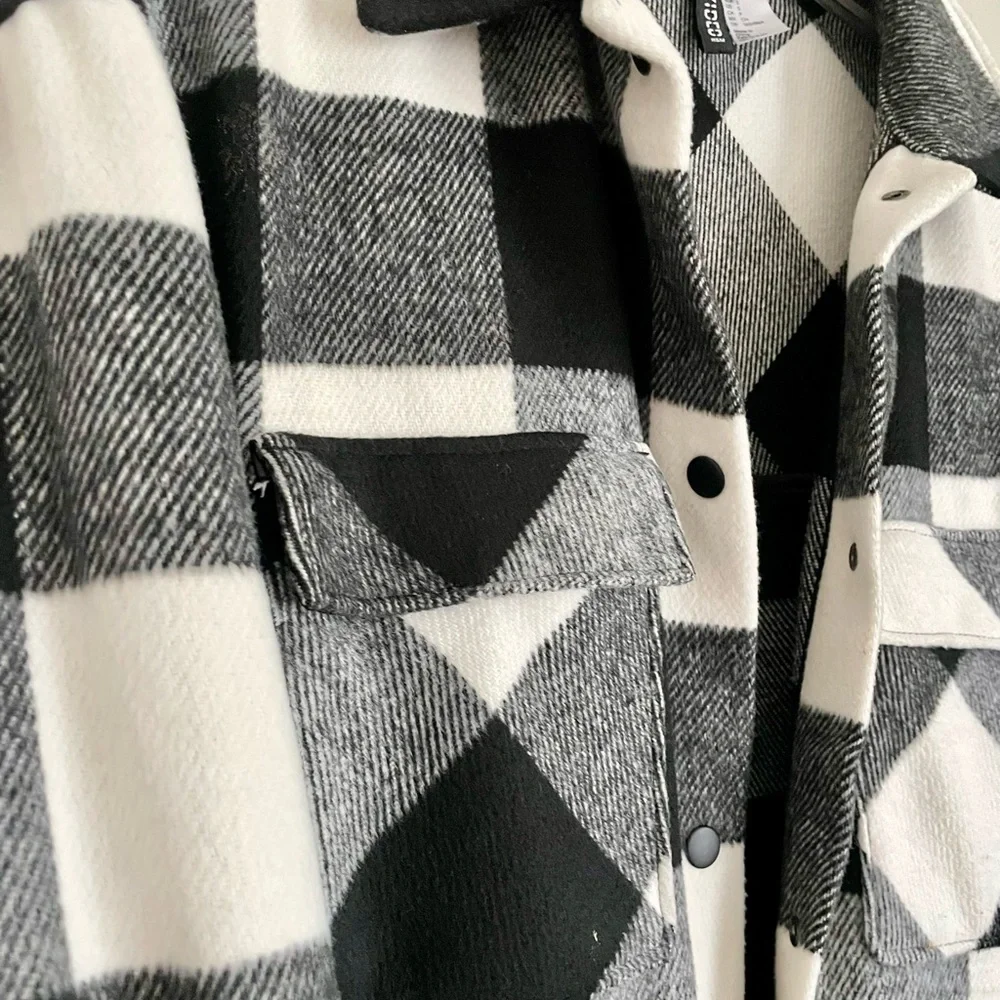 Oversized Shacket - Picture 3 of 5